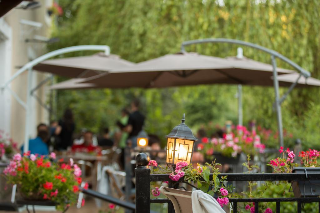 Logis Hotel Auberge De L'Espinouse Fraisse-sur-Agout Eksteriør billede